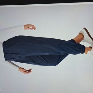 MEDIUM    HALARA MIDRISE CORDUROY CASUAL JOGGERS